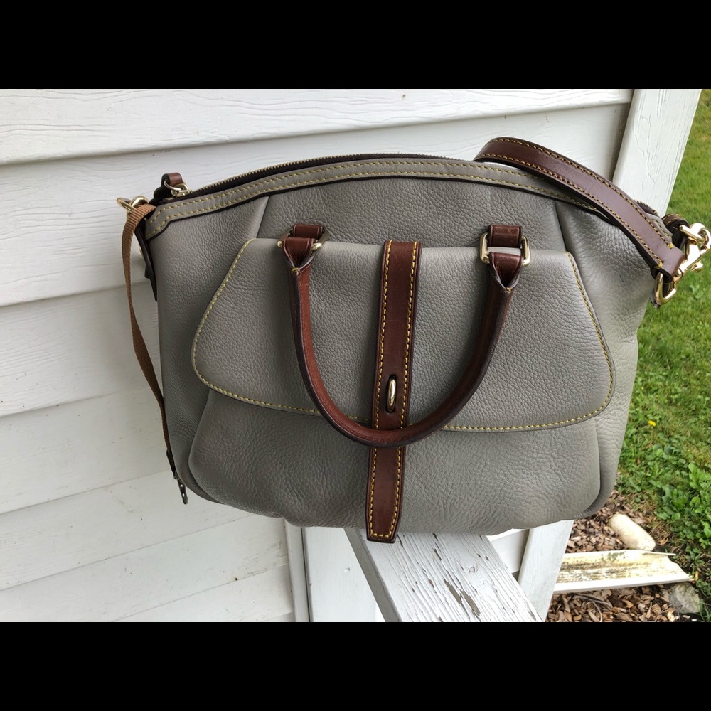Dooney and Burke samba messenger